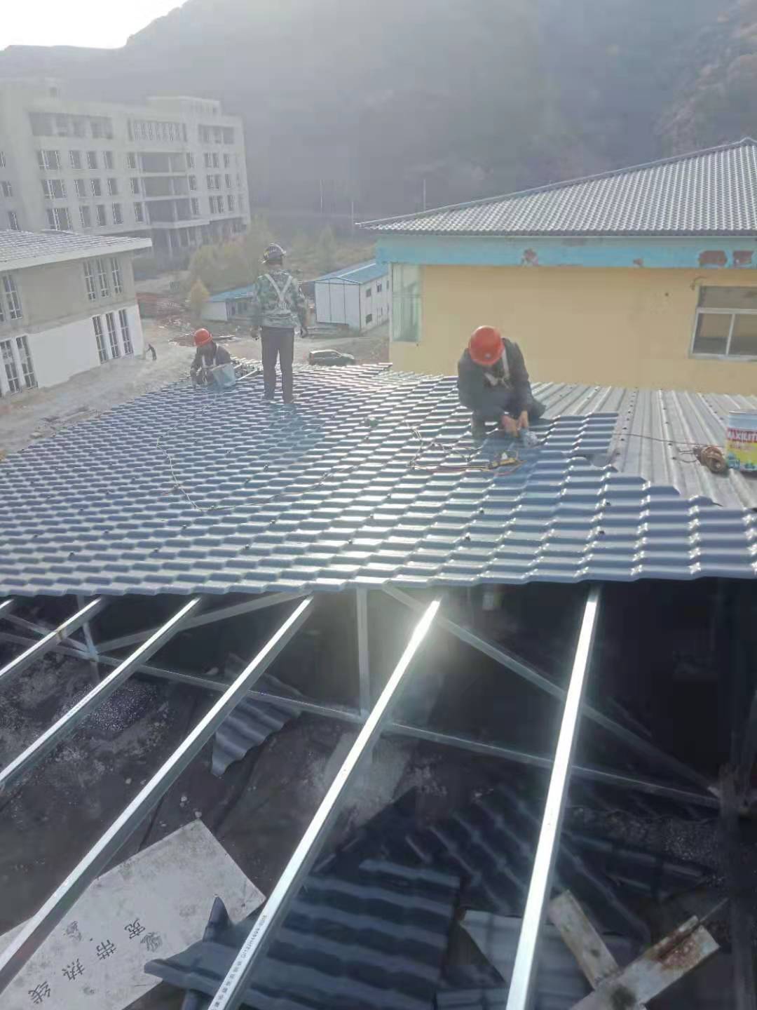 树脂瓦施工现场